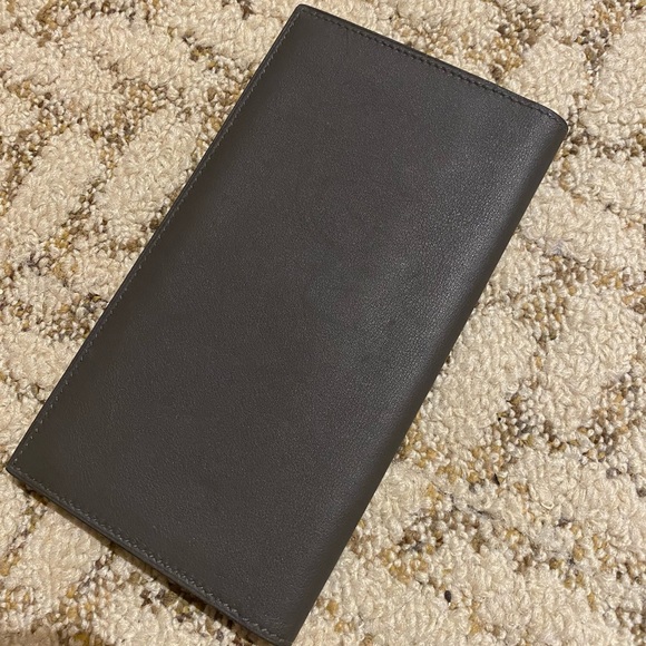 HERMÈS Checkbook Holder in gray - Picture 5 of 6